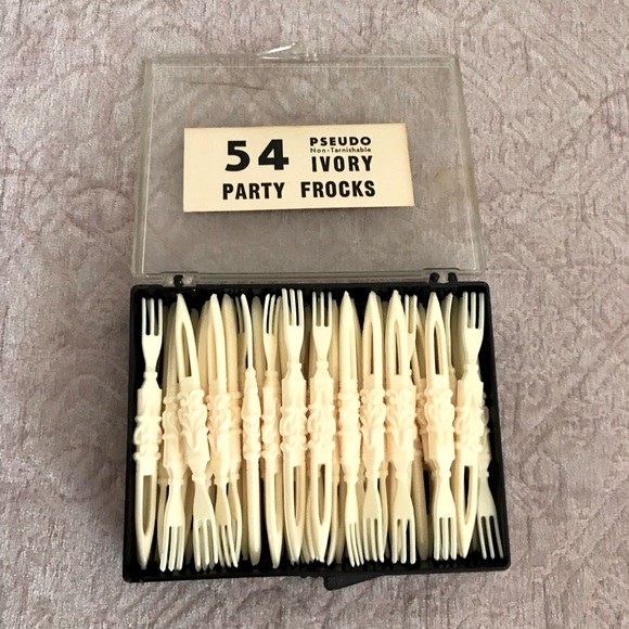 Vintage Seafood Party Forks - Picture 2 of 4